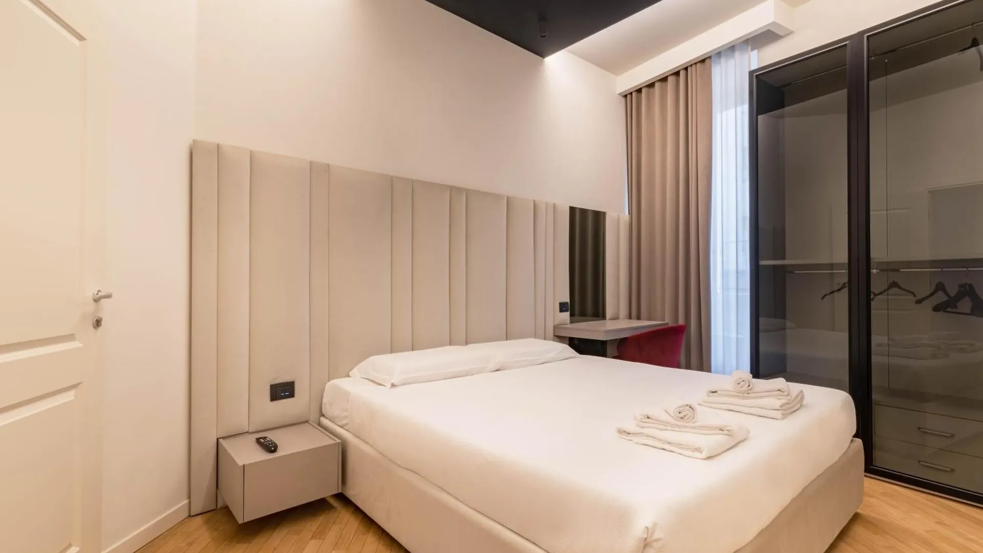 Apartment Moscova Luxury In Brera With Wifi And 3 Bedrooms Milan