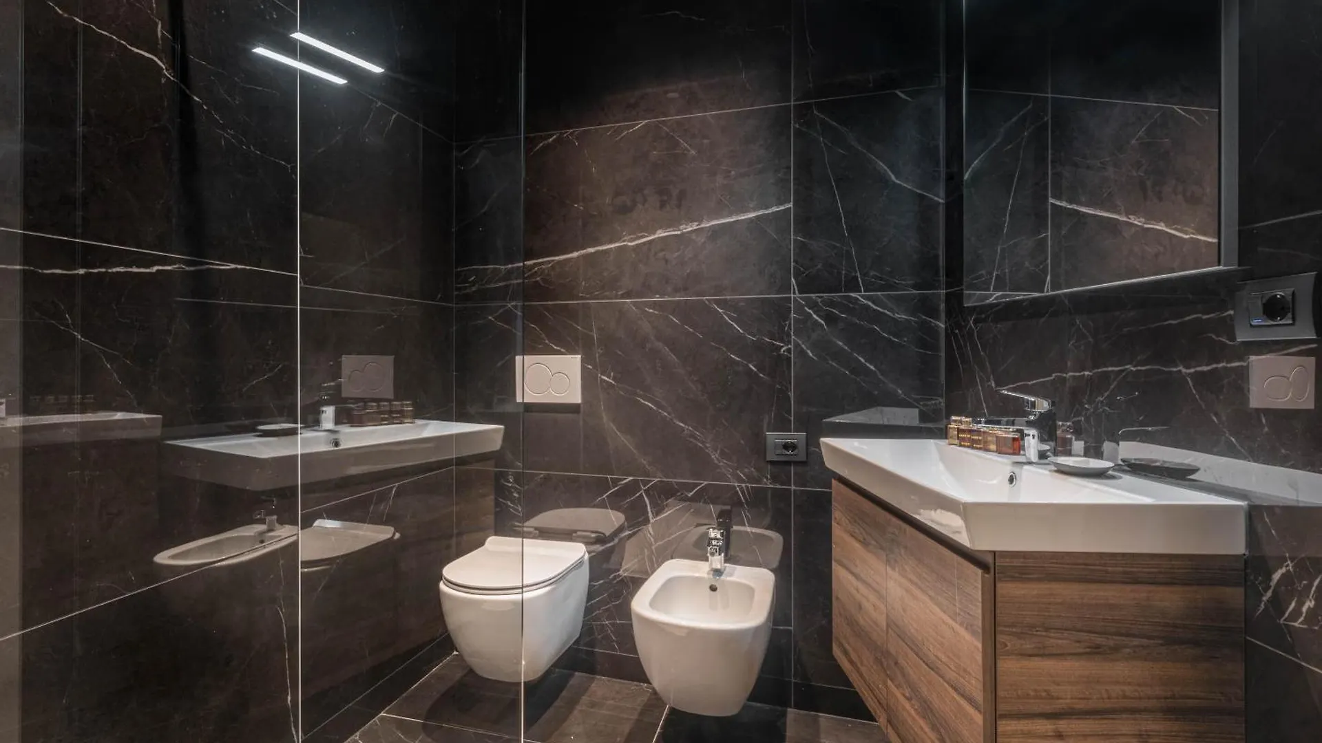 Apartment Moscova Luxury In Brera With Wifi And 3 Bedrooms Milan